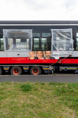 Skoda 15T ForCity Alfa, Prag Toplu Taşımacılık Şirketi için Skoda Transportation tarafından geliştirilen üç bölümden oluşan bir tramvay.