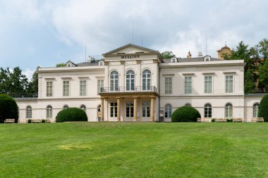 Kinskch Yaz Sarayı, daha yakın zamanda Musaion olarak da adlandırılan, 19. yüzyılın ilk yarısından kalma bir banliyö villası.