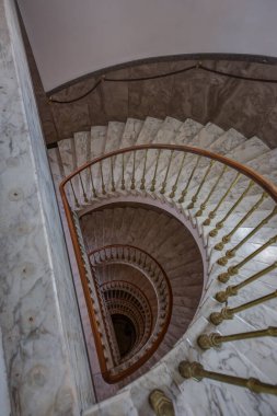 Yapımcı bina 1930 'da inşa edildi. Tasarımın yazarı mimar Adolf Foehr ve Avusturyalı sigorta şirketi Donau 'nun genel merkezi olarak inşa edilmiştir..