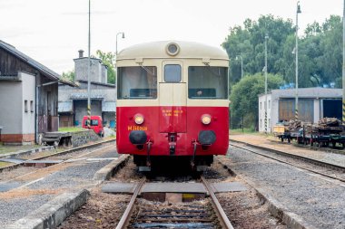 820 serisi demiryolu (M 240.0), Çekoslovak Devlet Demiryolları (SD) için 1960 'larda üretilen dizel demiryolu. Yolcu taşımacılığı için daha çok yerel ve bölgesel hatlarda kullanıldı.