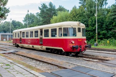 820 serisi demiryolu (M 240.0), Çekoslovak Devlet Demiryolları (SD) için 1960 'larda üretilen dizel demiryolu. Yolcu taşımacılığı için daha çok yerel ve bölgesel hatlarda kullanıldı.