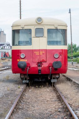 820 serisi demiryolu (M 240.0), Çekoslovak Devlet Demiryolları (SD) için 1960 'larda üretilen dizel demiryolu. Yolcu taşımacılığı için daha çok yerel ve bölgesel hatlarda kullanıldı.