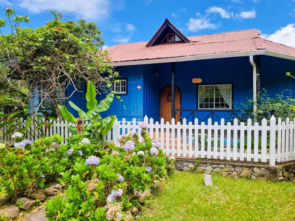 Panama Boquete Mei 2022 Uitzicht Een Blauw Houten Huis — Stockfoto