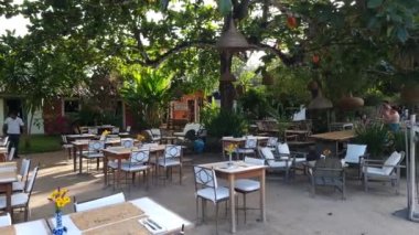 Trancoso, Porto Seguro bölgesi, BA, Brezilya - 06 Ocak 2023: Trancoso Quadrado restoranının manzarası.