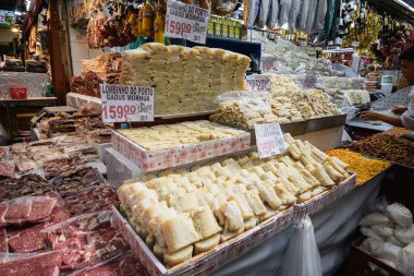 Sao Paulo, SP, Brezilya - 10 Haziran 2023: Morhua morina balığı Sao Paulo, Mercadao belediyesinde satışa sunuldu..
