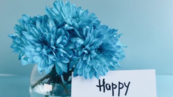 Feliz Año Nuevo Tarjeta Con Palabras Saludo Ramo Flores Azules — Vídeo de stock