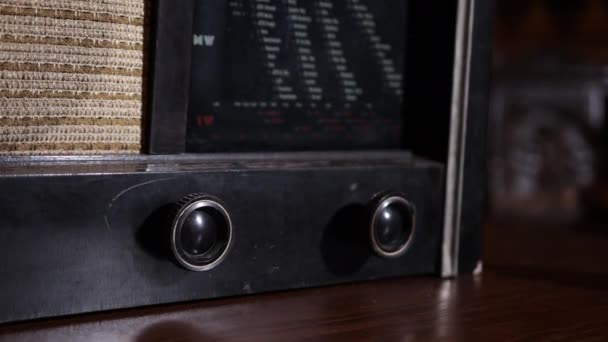 Eski Moda Bir Radyo Oynatıcısı 1950 Lerden Kalma Klasik Bir — Stok video