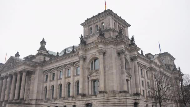 Building Reichstag German Parliament Platz Der Republik German Federal Parliaments — стоковое видео