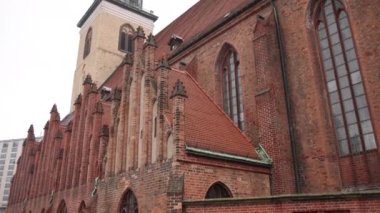 St Mary church, Gothic style, Roman Catholic. As Berlins oldest urban parish church still in use, St Marys Church Marienkirche is located on the Alexanderplatz square.