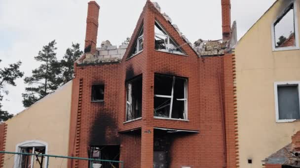 Ρωσική Βόμβα Πόλεμος Στην Ουκρανία Κατεστραμμένο Κτίριο Θλιβερή Καταστροφή Που — Αρχείο Βίντεο