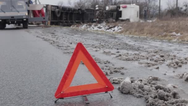 Epava Camioanelor Triunghiul Urgenţă Investigaţia Accidentelor Camion Este Distrus Marginea — Videoclip de stoc