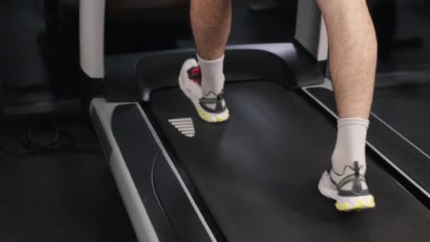 Υγιεινός Τρόπος Ζωής Ταχύτητα Treadmill Προσωπική Εκπαίδευση Άνθρωπος Συμμετέχει Μια — Αρχείο Βίντεο