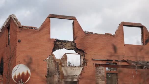 Nepřátelské Rakety Bombardování Ukrajiny Poškozený Dům Smutná Zkáza Scény Způsobená — Stock video