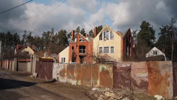 Ruský Útok Válka Ukrajině Zřícená Budova Důsledku Bombardování Zničené Budovy — Stock video