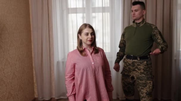 Mariage Militaire Célébration Des Fiançailles Mariage Soldat Demande Petite Amie — Video