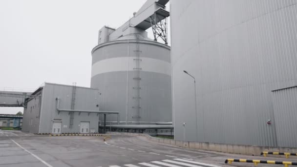 Wheat Harvesting Wheat Processing Harvest Machinery Storage Elevator Tanks Large — Stock Video