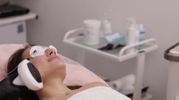 Laserverjonging Cosmetische Salon Gezicht Spa Bepaalde Procedures Cosmetologie Laser Epilatie — Stockvideo