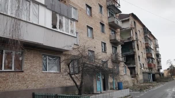 Ρωσικός Πόλεμος Κατεστραμμένο Κτίριο Καμένα Σπίτια Μετά Τον Πόλεμο Στην — Αρχείο Βίντεο