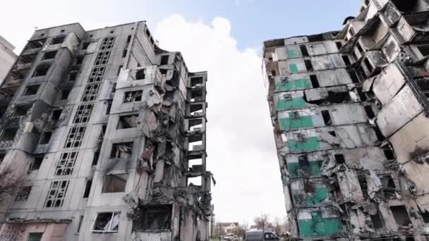 Inwazja Rosjan Zniszczenie Budynku Ruiny Mieszkaniowe Domy Zostały Zdziesiątkowane Wyniku — Wideo stockowe