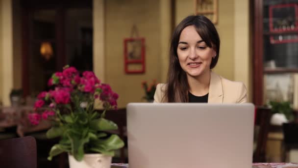 Corso Online Lezione Insegnante Cliente Distante Businesswoman Fare Videochiamata Guarda — Video Stock