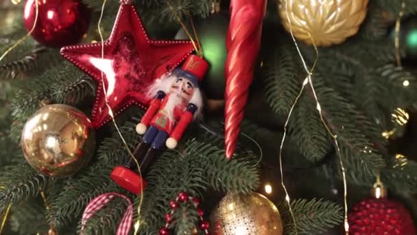 Árvore Natal Artificial Feriado Ano Novo Festively Decorado Decoração Árvore — Vídeo de Stock