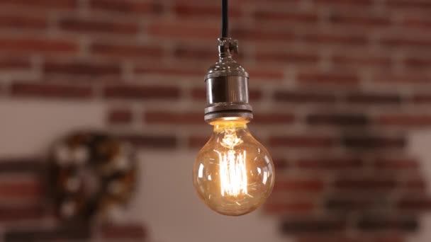 Żarówka Włączona Żarówka Edisona Światło Żarowe Zawieszone Pomieszczeniu Zostało Włączone — Wideo stockowe