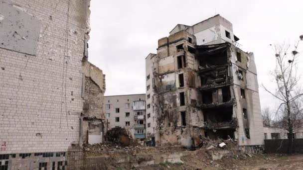 Hausschutt Kriegsverwüstung Wohnruinen Nach Raketen Und Bombenangriffen Des Russischen Militärs — Stockvideo