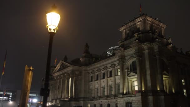 Parlement Berlin Bâtiment Lumineux Visite Nocturne Vue Nocturne Édifice Reichstag — Video