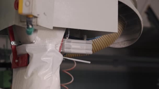 Baggningssocker Sockerfabrik Packningsutrustning Fokuserad Utrustning Som Används För Att Packa — Stockvideo