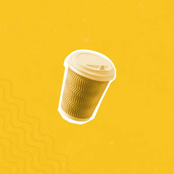Kawa Papierowa Filiżanka Wieczkiem Kreatywnym Abstrakcyjnym Żółtym Tle — Zdjęcie stockowe