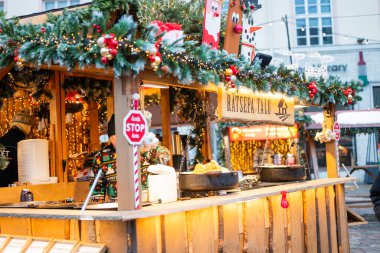  12 Aralık 2023, Estonya Tallinn, Noel Fuarı, Avrupa gıda satışları