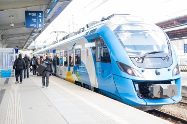 Szczecin Polonya, 5 Nisan 2025, şehrin ana tren istasyonu.