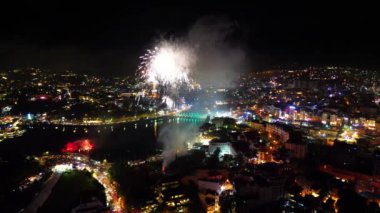 Işıltılı İzleme: Da Lat 'tan Büyüleyici Havai Fişekler