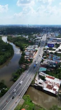 Gece Vakti Hareketi: Tien Giang Yolu 'nda Zaman Yolculuğu