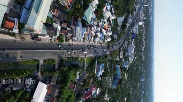 Reise Durch Tien Giang Landschaftliche Straße Und Auto Antennen Senkrecht — Stockvideo