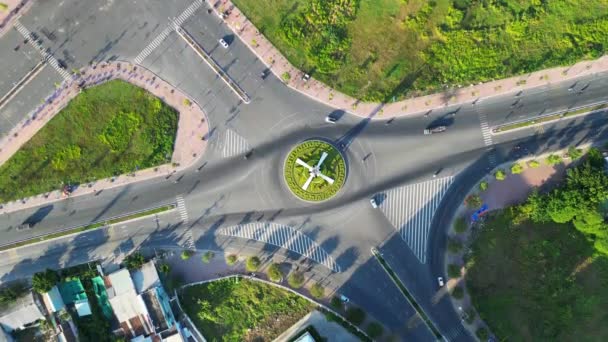 Κινηματογραφικές Κεραίες Σύλληψη Του Tien Giang Roundabout Από Ψηλά — Αρχείο Βίντεο
