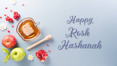 Rosh hashanah (Yahudi Yeni Yıl Tatili), geleneksel veya dini semboller kavramı ve pastel arka plan metni.