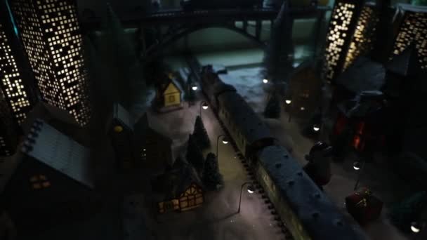 Miniatura Scena Invernale Con Case Natale Stazione Ferroviaria Alberi Coperti — Video Stock