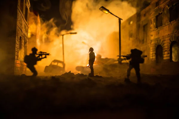 Silhouette Militari Scena Combattimento Sfondo Cielo Nebbia Guerra Soldato Tedesco — Foto Stock
