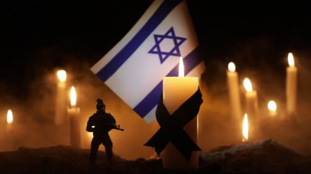 Israel Flagga Brinnande Mörk Bakgrund Med Ljus Attack Israel Sorg — Stockvideo