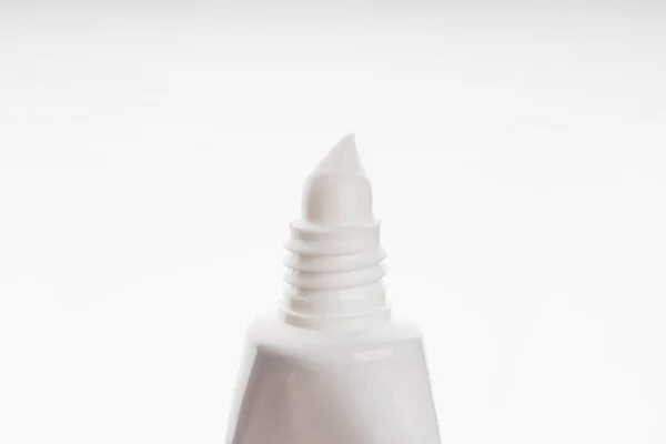 Gros Plan Dentifrice Une Crème Beauté Pressée Dans Tube Blanc — Photo