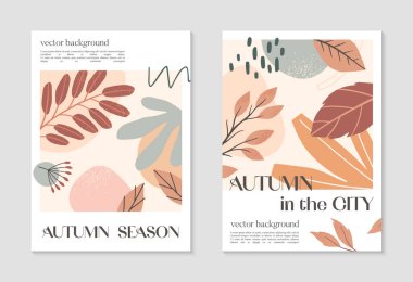 Metin için çeşitli organik şekillere, yeşilliklere ve kopyalama alanına sahip sonbahar yaratıcı posterleri. Sosyal medya pazarlama, kapaklar, davetiyeler, afişler, broşürler için modern tasarımlar. Moda sonbahar vektör çizimleri.