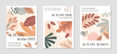Metin için çeşitli organik şekillere, yeşilliklere ve kopyalama alanına sahip sonbahar yaratıcı posterleri. Sosyal medya pazarlama, kapaklar, davetiyeler, afişler, broşürler için modern tasarımlar. Moda sonbahar vektör çizimleri.