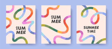 Parlak gökkuşağı çizgileri olan soyut yaz arkaplanları. Renkli şekilli modern illüstrasyonlar. Basit eğlence tarzında tatil afişleri. Posterler, afişler, kapaklar, markalar, moda için dikey baskılar.