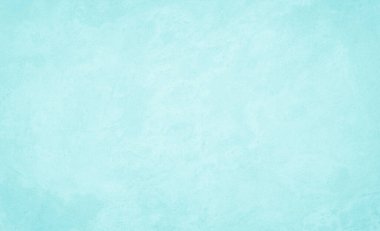 Suluboya ile boyanmış yumuşak pastel mavi dokular modern açık mavi tonlarda eski beton duvarlar. Sahte yüzey çimento taş duvar tahıl mahsulü üzerine soyut kağıt kum grunge çizilmiş.