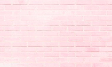 Yatak odasında boş pembe tuğla duvar dokusu var. Tuğla işçiliği iç mimarisi, taş eski temiz beton ızgara düzensiz soyut yıpranmış tuğla tasarımı, yatay mimari duvar kağıdı.