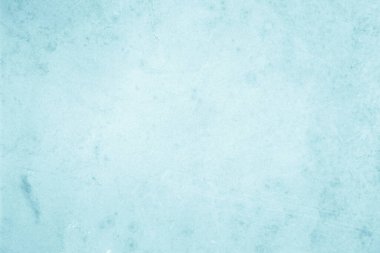 Yaz duvar kâğıdında arka plan için mavi açık beton doku. Çimento rengi ve tonlu vintage kum duvar. Soyut deniz mavisi açık renk. Çimento tahıl dokusu tasarım için sulu boya.