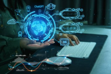 Yapay zeka ve yapay zekadan güç alan Chatbot. Son teknoloji ile insan etkileşiminin birleşimi. Kullanıcılar akıllı robot yapay zekayı, sayısız gelecek üretmek için kullanırlar. Gelecekteki teknoloji konsepti iş adamı kullanımı.