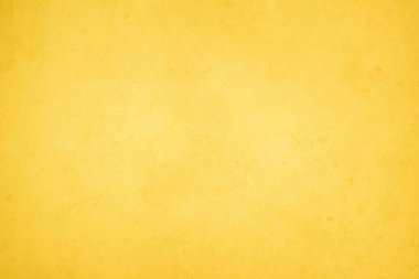 Yaz duvar kağıdındaki arka plan için sarı beton doku. Çimento ve tondan oluşan kum duvar çok az. Açık sarı renkli beton duvar, ev dekorasyonu için çimento dokusu beyaz..