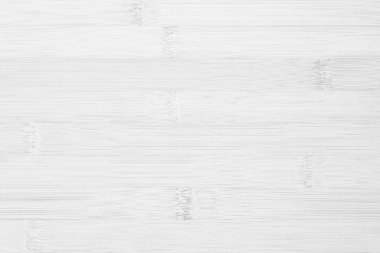 Beyaz ahşap masa dokusu arka plan, Üst Manzara. Soyut üst bar masa ahşap bambu desenli doğa. Duvarın klasik iç mutfağını tasarla. Ürünleri göstermek için bambu derisi kesme tahtası boş.